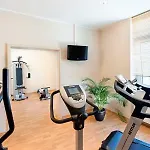 מלון Wyndham Duisburger Hof 4*