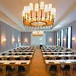 Wyndham Duisburger Hof מלון 4*