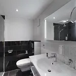 Wyndham Duisburger Hof 4* דיסבורג