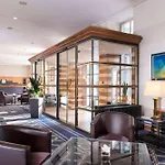 Wyndham Duisburger Hof מלון 4*