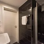 Wyndham Duisburger Hof מלון 4*