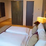 Wyndham Duisburger Hof 4*