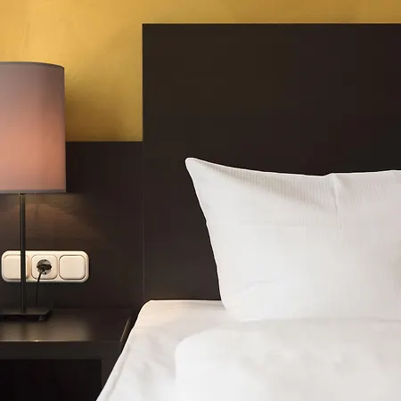 Wyndham Duisburger Hof Hotel