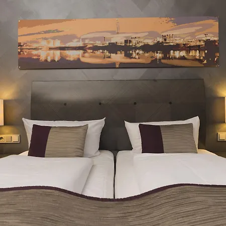 Wyndham Duisburger Hof Hotel 4*