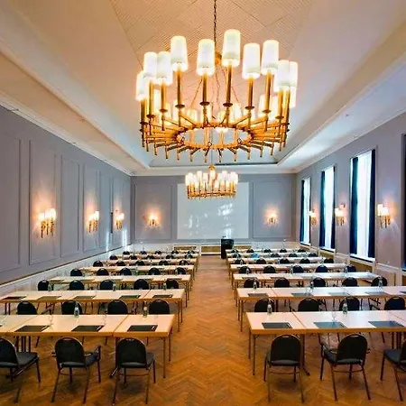 Wyndham Duisburger Hof 4* Duisburg