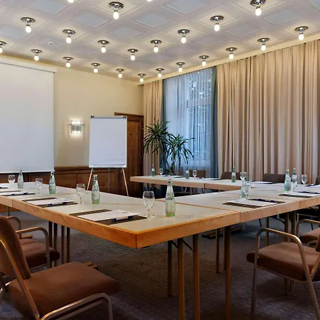 Wyndham Duisburger Hof 4* Duisbourg