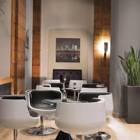 Hotel Wyndham Duisburger Hof 4*