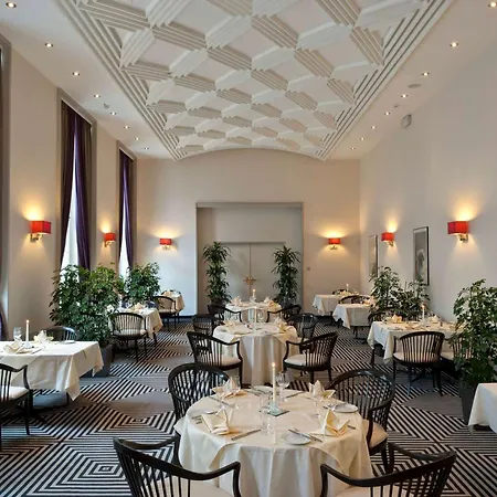 Hotel Wyndham Duisburger Hof 4*