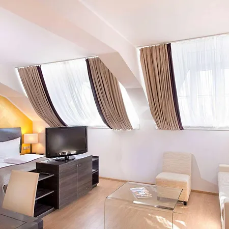 Hotel Wyndham Duisburger Hof 4*