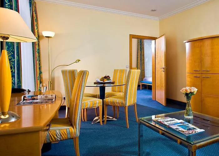 Wyndham Duisburger Hof Hotel 4*