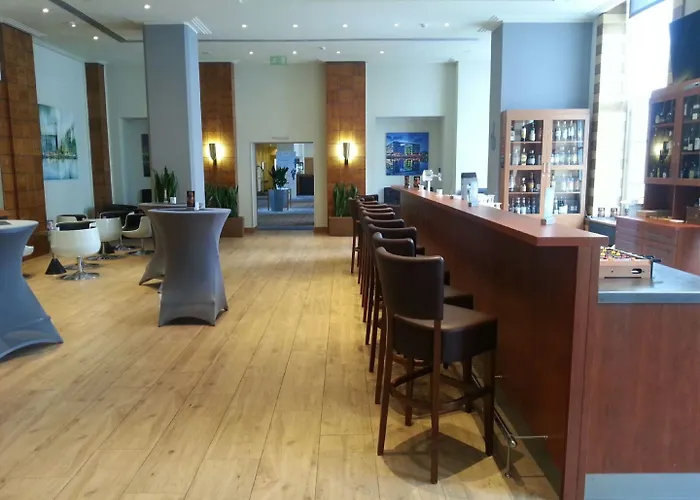 Wyndham Duisburger Hof Hotel 4*