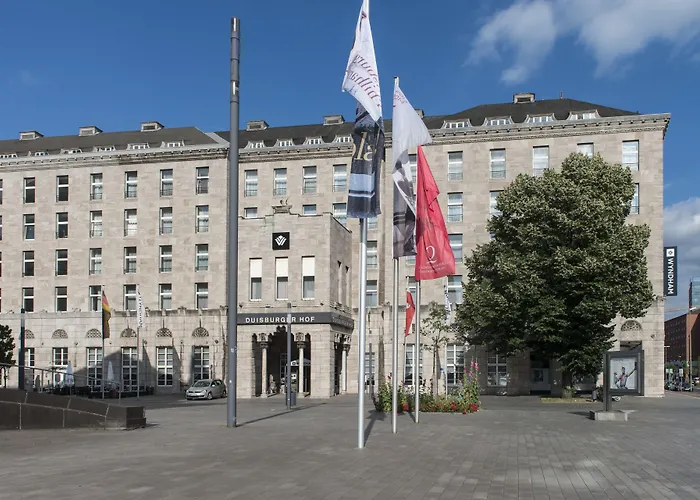 Hotel Wyndham Duisburger Hof 4*