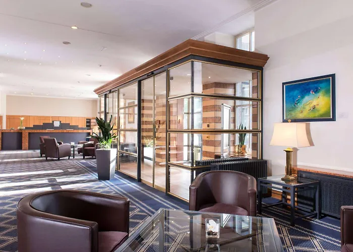 Wyndham Duisburger Hof Hotel 4*