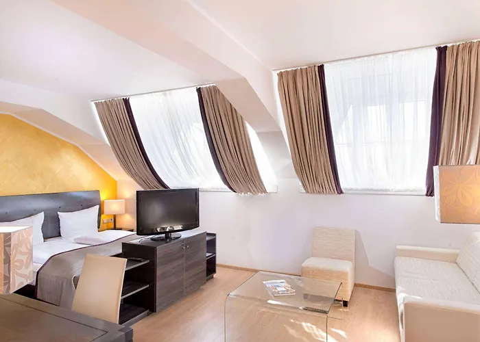 Hotell Wyndham Duisburger Hof 4*