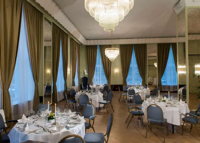 Wyndham Duisburger Hof Hotel